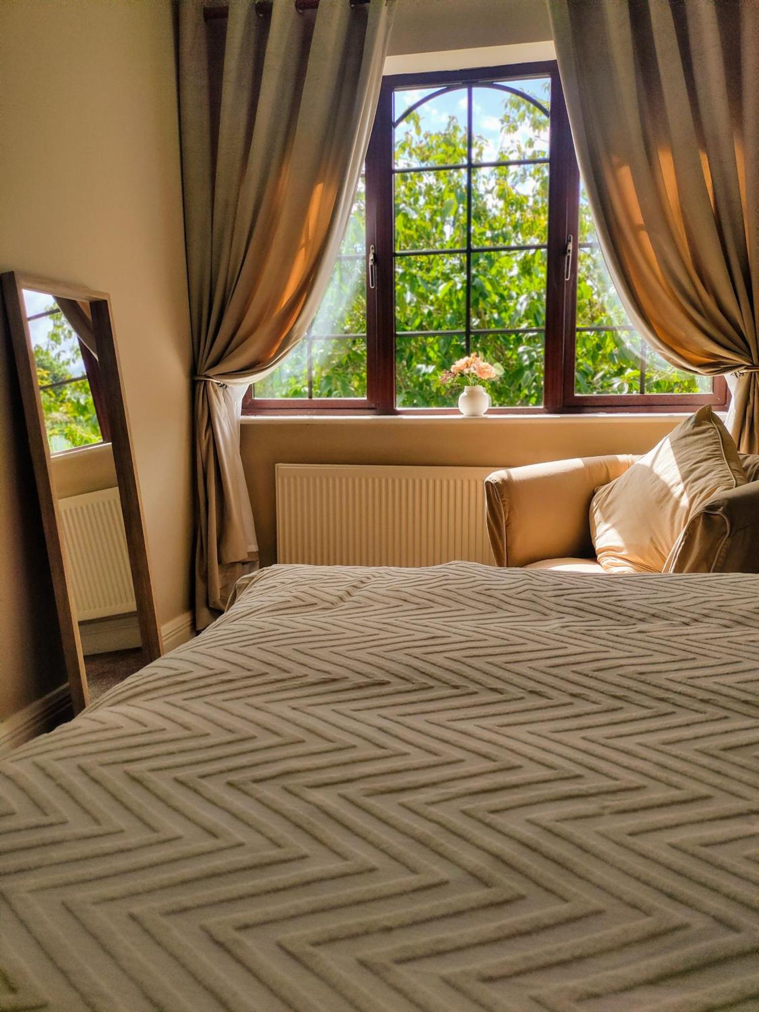 Rynn Haven - Enchanting Townhouse Lough Rynn Mohill Exterior photo